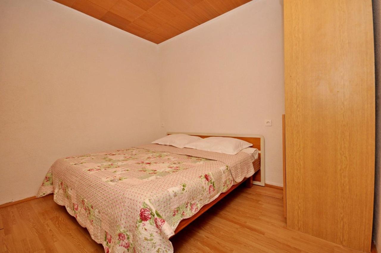 Apartment Jakov Donji Okrug  Bagian luar foto