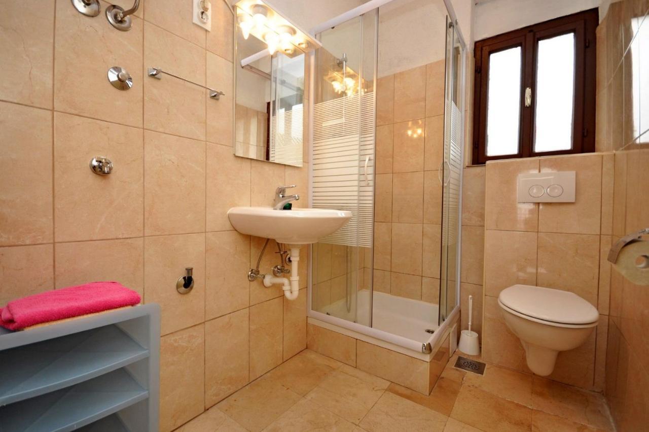 Apartment Jakov Donji Okrug  Bagian luar foto